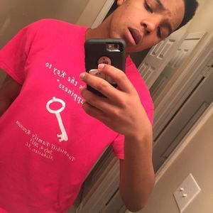 Meet your Posher, Khalil